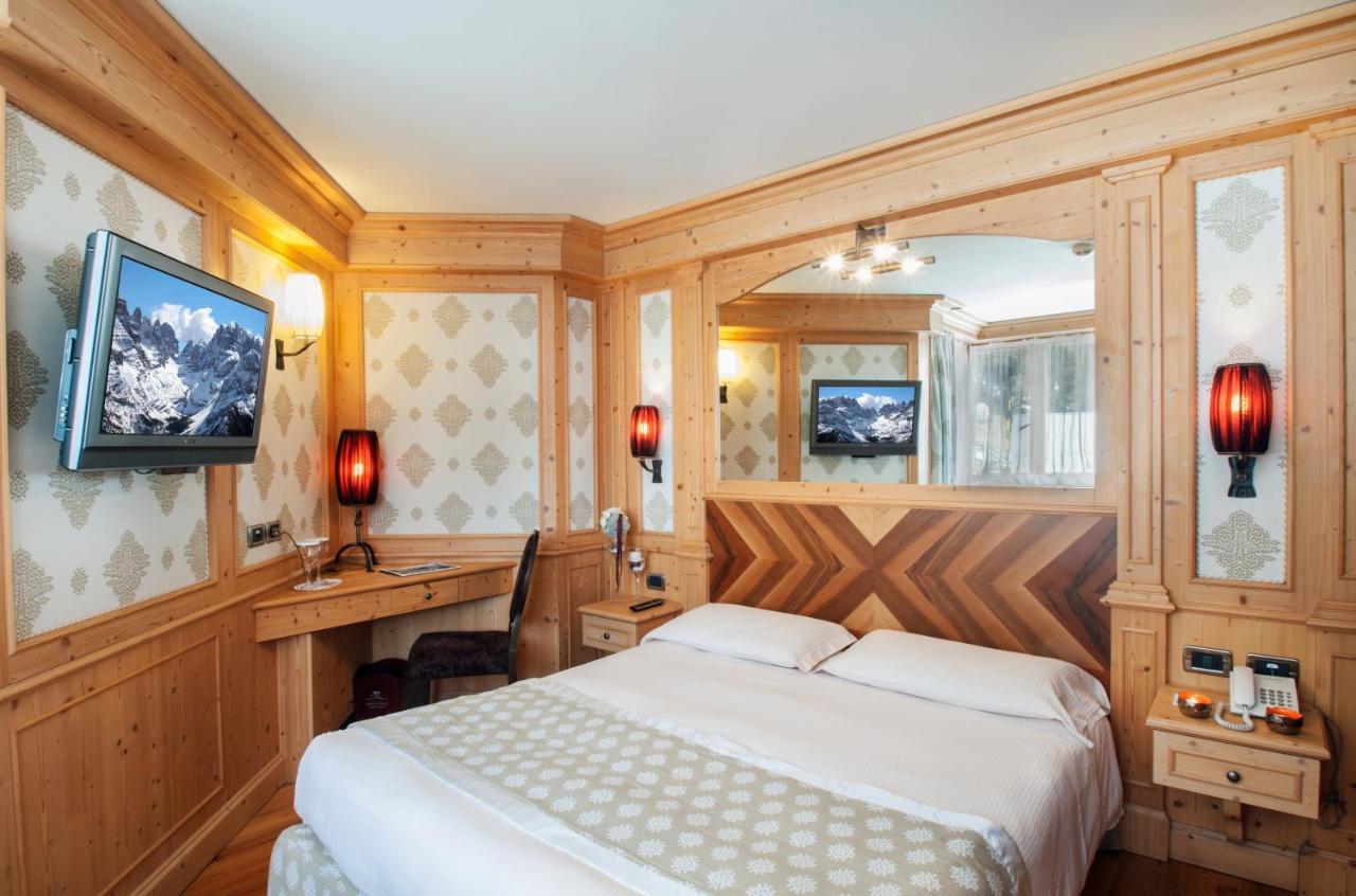 Cristal Palace Hotel