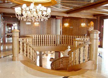 Hotel Cristal Palace Madonna